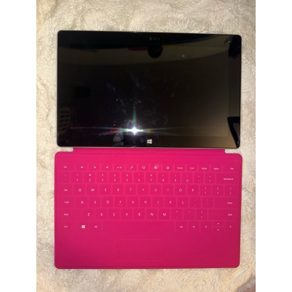 Microsoft Surface 2 RT (32GB) & Touch Keyboard 💖 - Picture 5 of 17